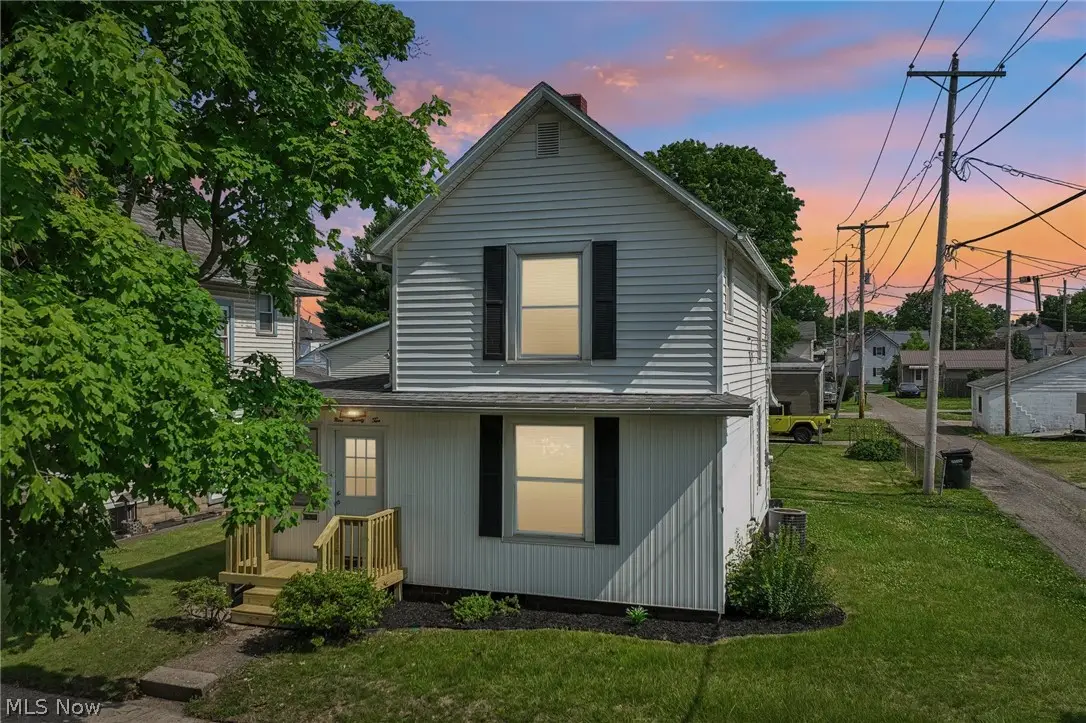 922 Pine Street, Coshocton, OH 43812 - #1