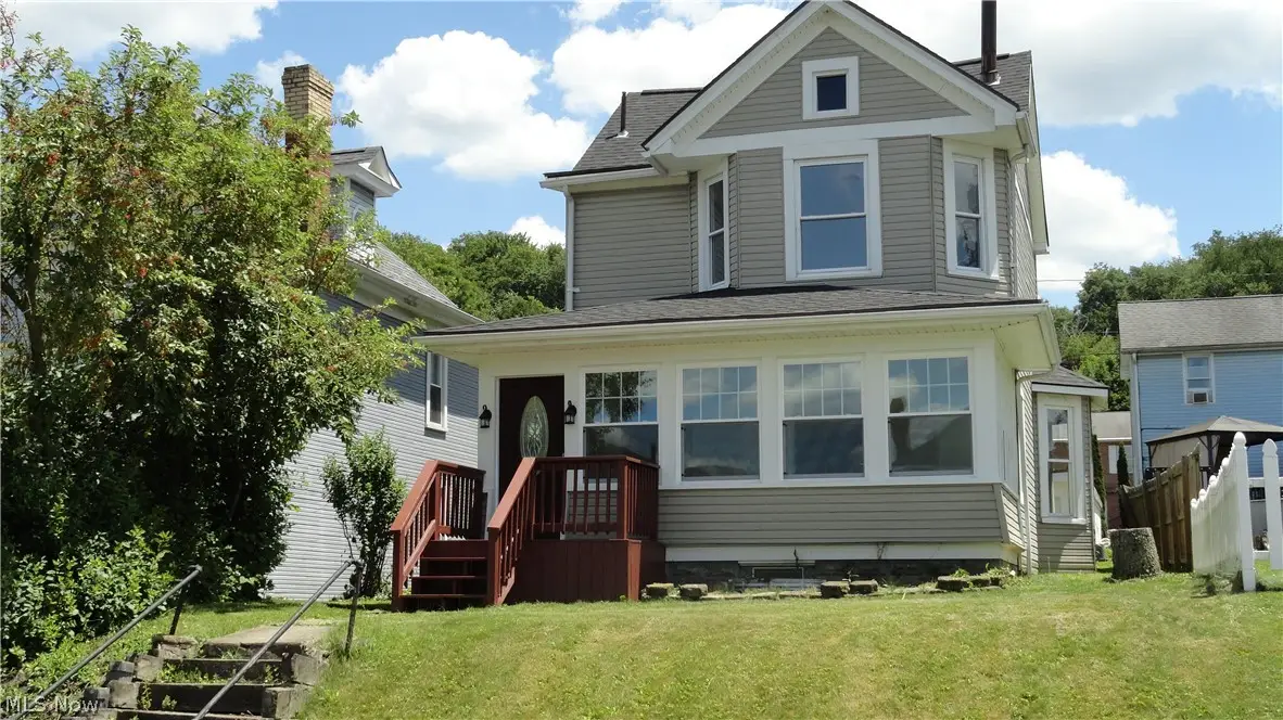556 Louisiana Avenue, Chester, WV 26034 - #1