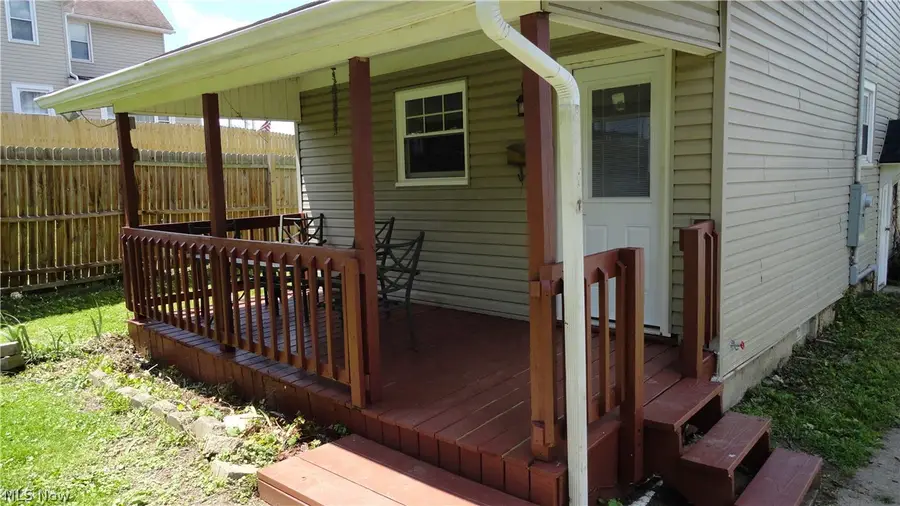 556 Louisiana Avenue, Chester, WV 26034 - #3