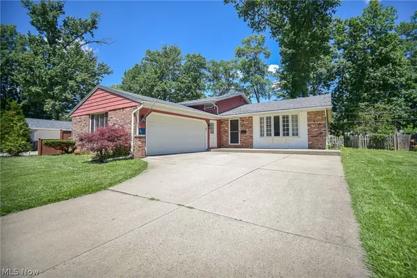 816 Bennett Drive, Elyria, OH 44035