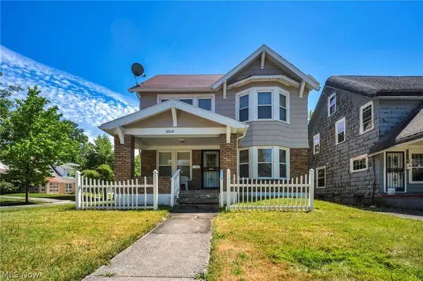 3326 Yorkshire, Cleveland Heights, OH 44118