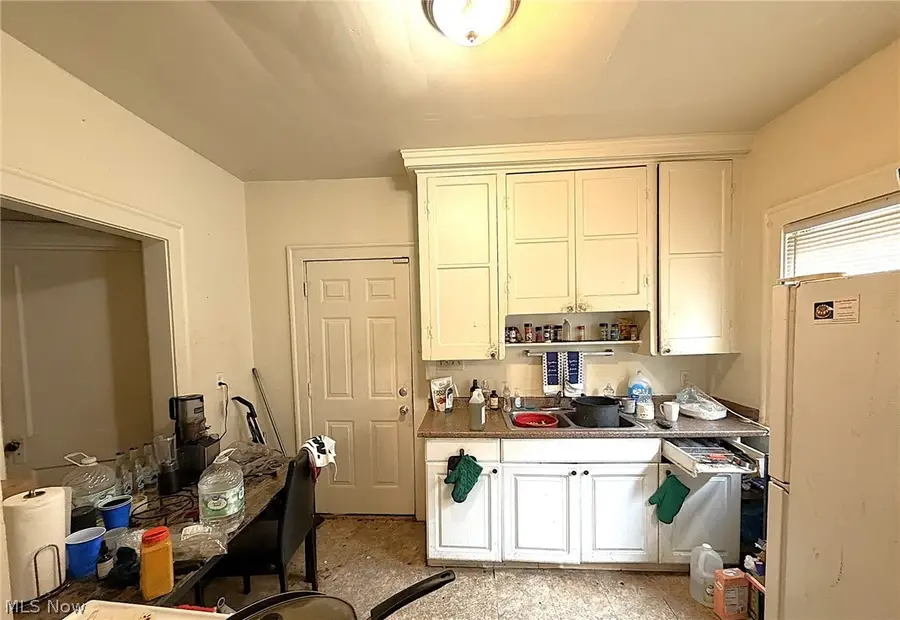 8108 Grand Division Avenue, Garfield Heights, OH 44125 - #2