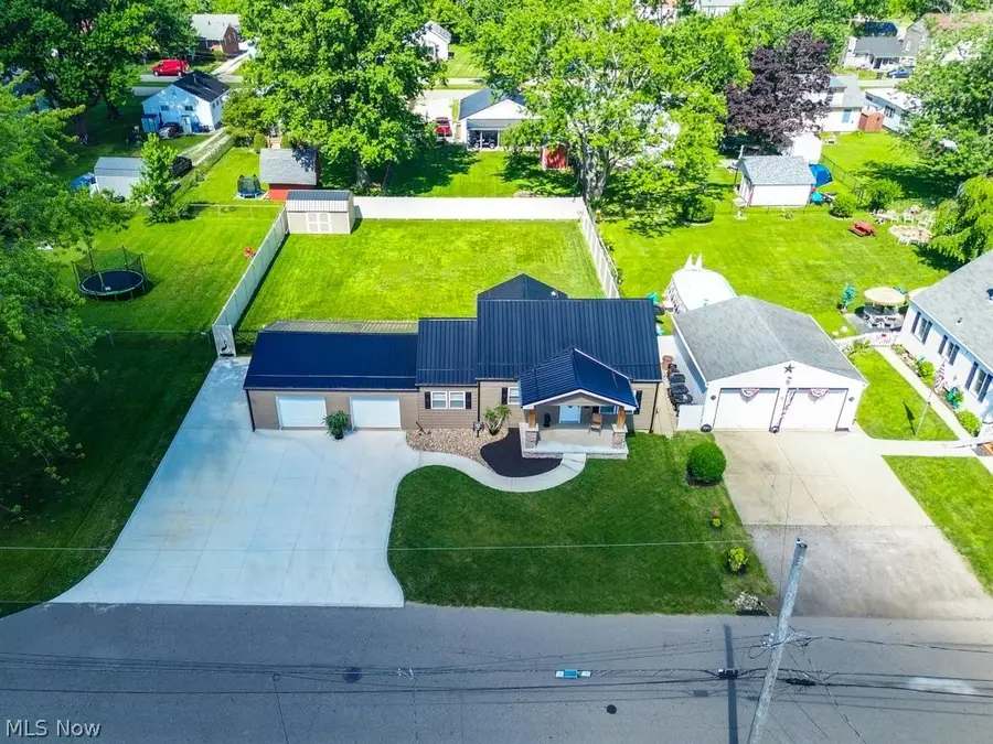 301 Avis Nw Avenue, Massillon, OH 44646 - #2