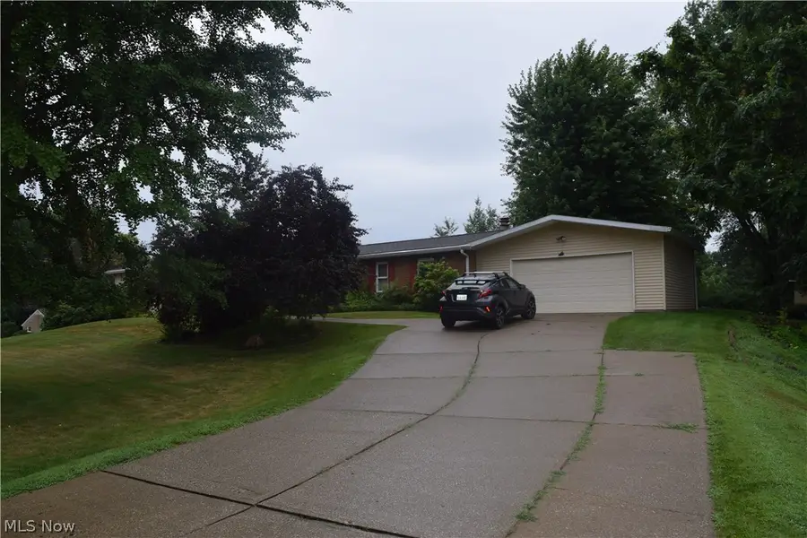 5040 2nd Nw Street, Canton, OH 44708 - #2