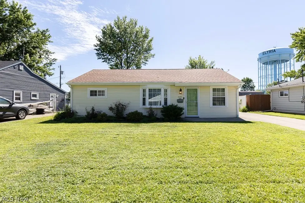 520 Ironwood Court, Elyria, OH 44035 - #1