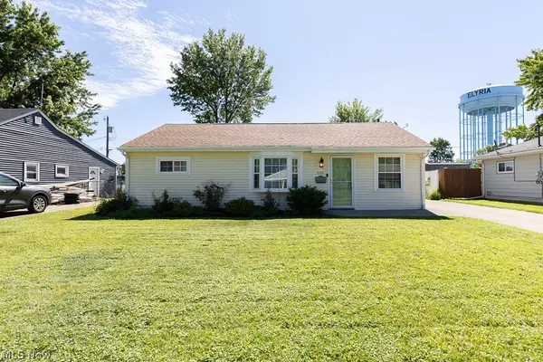 520 Ironwood Court, Elyria, OH 44035