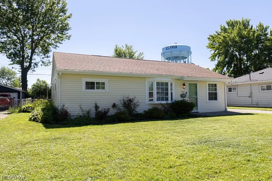 520 Ironwood Court, Elyria, OH 44035 - #2