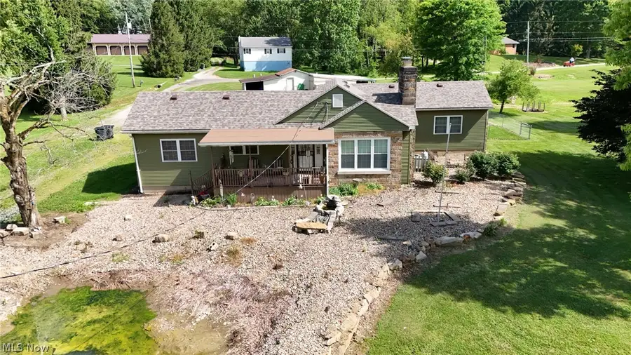 50 Hillcrest Manor Drive, Chester, WV 26034 - #2