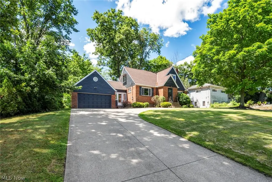 6524 E Pleasant Valley Road, Independence, OH 44131 - #2