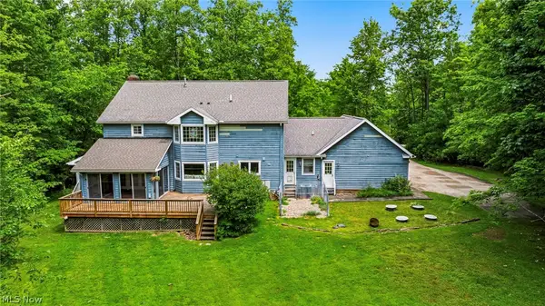 8325 Lincoln Drive, Chesterland, OH 44026