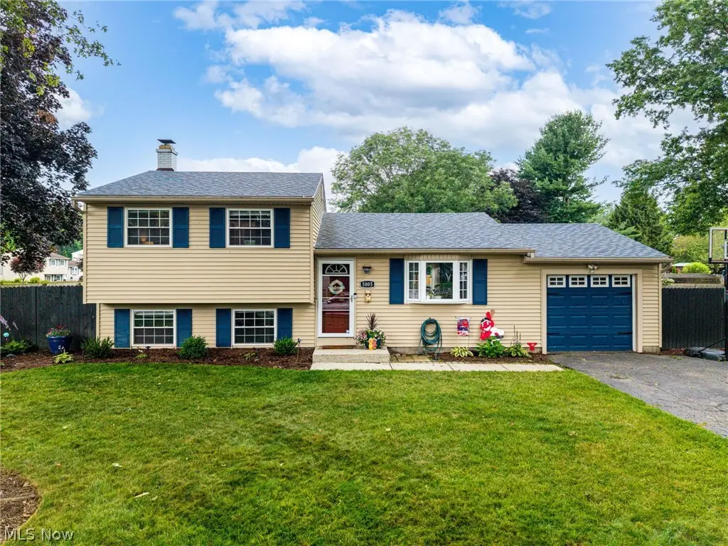 5005 Comanche Trail, Stow, OH 44224 - #1