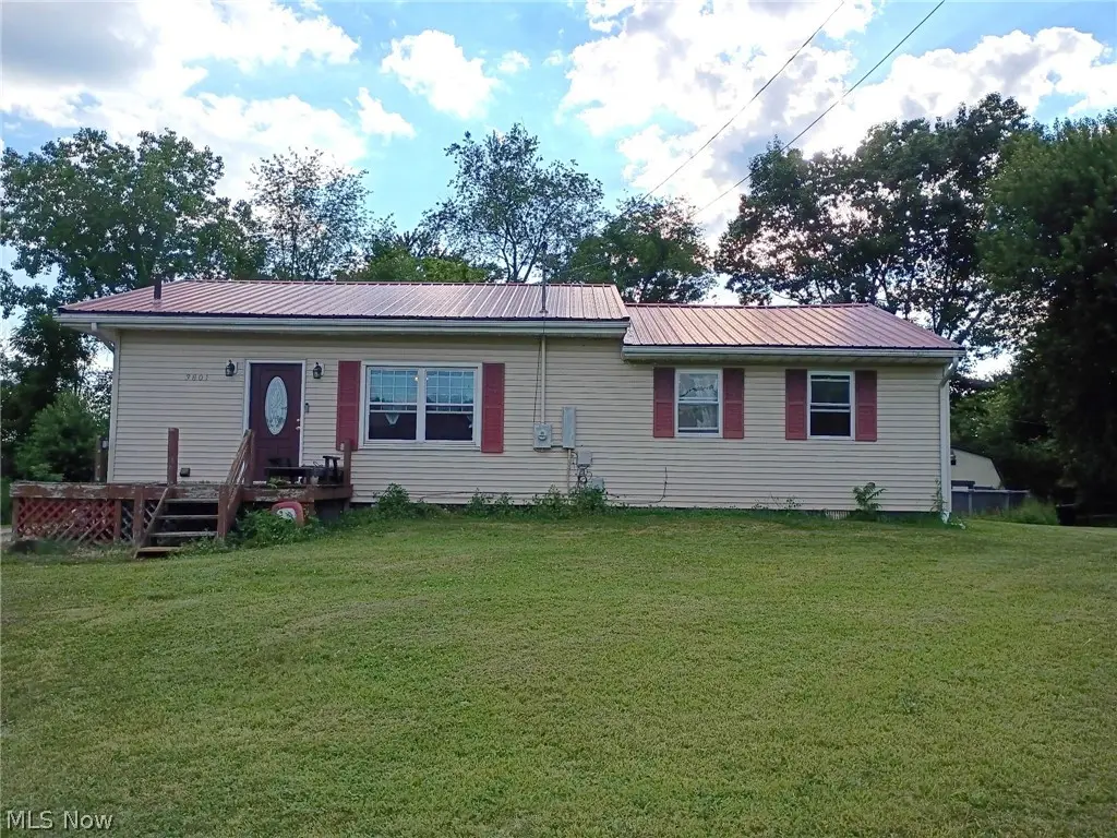 3801 Beck Avenue, Louisville, OH 44641 - #1
