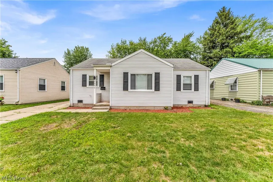 4026 W 144th Street, Cleveland, OH 44135 - #2