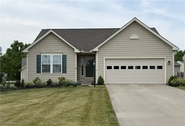 544 Country View, Northfield Center, OH 44067