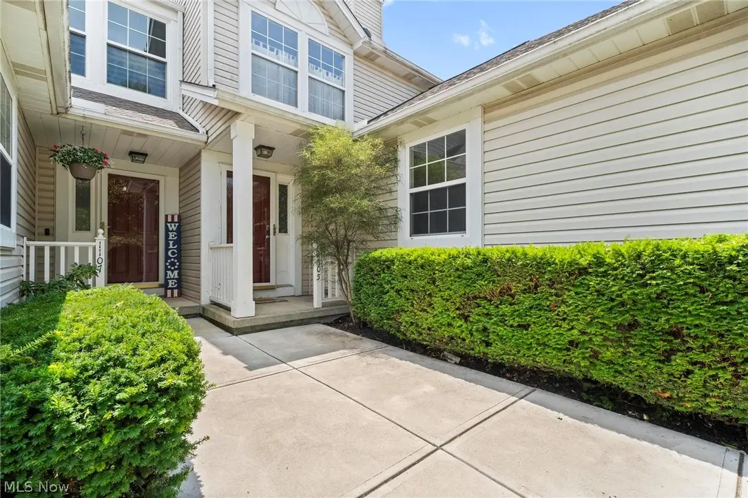 1105 Windmill N Way, Avon, OH 44011 - #1