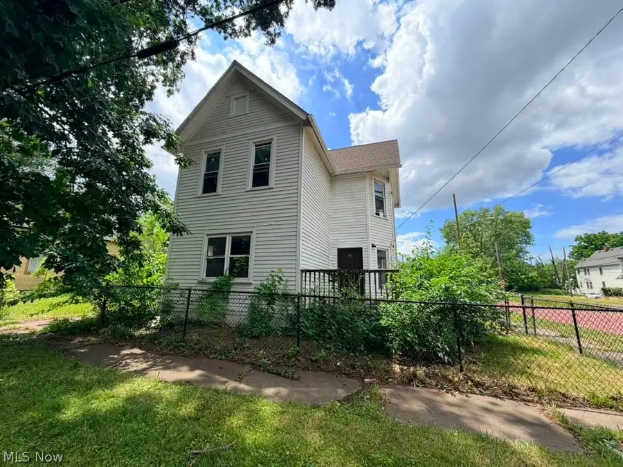 2982 E 67th Street, Cleveland, OH 44127 - #2