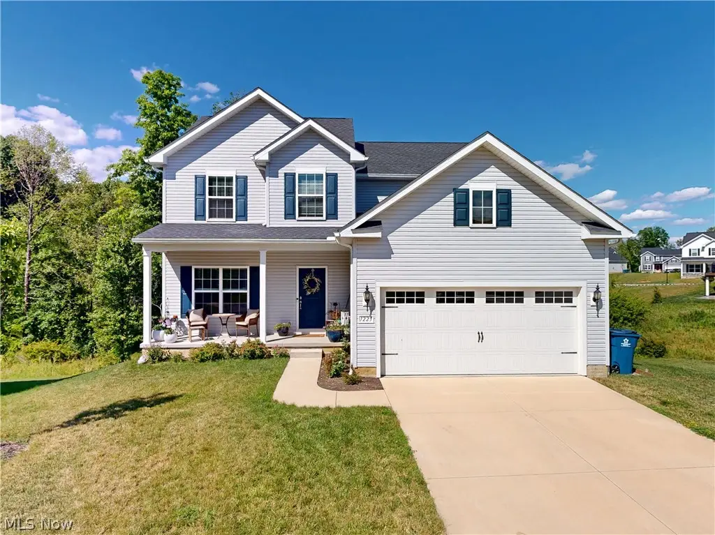 1223 Selena Grove, Green, OH 44685 - #1