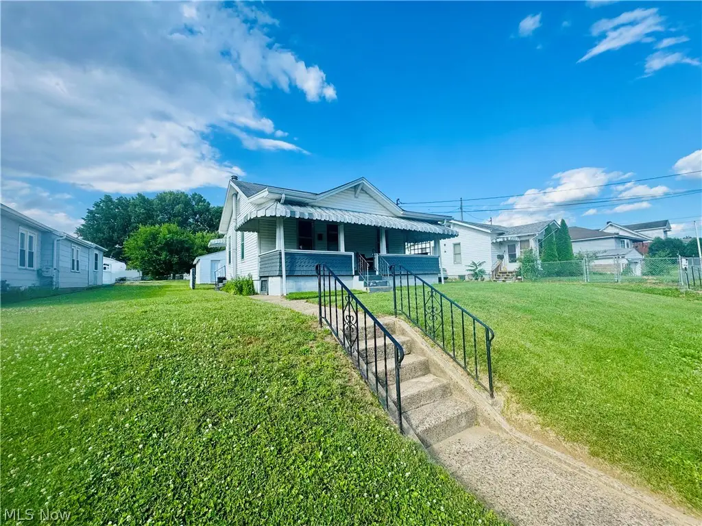 809 28th Street, Vienna, WV 26105 - #1