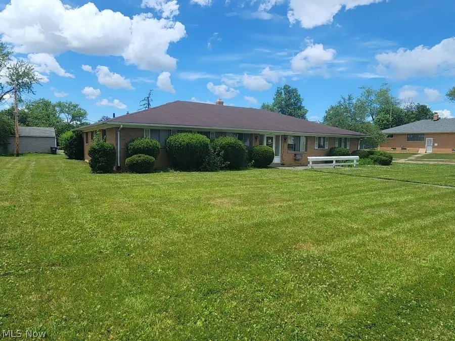 419 Center Road, Bedford, OH 44146 - #3