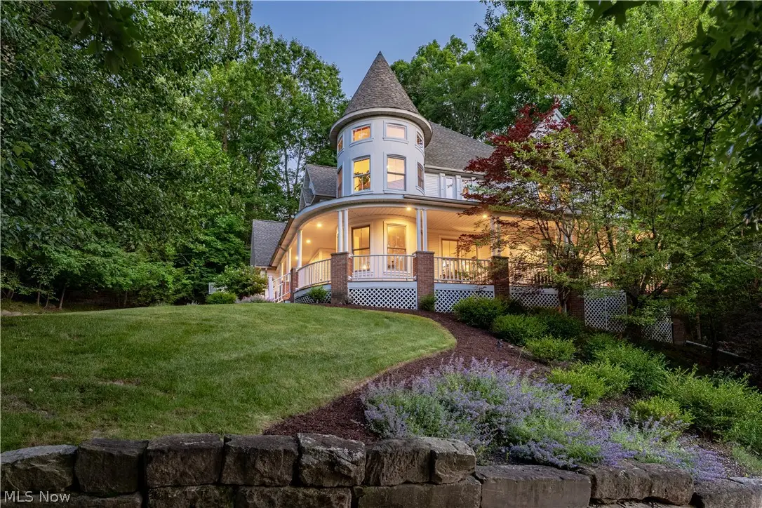 8851 Spring Valley Drive, Broadview Heights, OH 44147 - #1