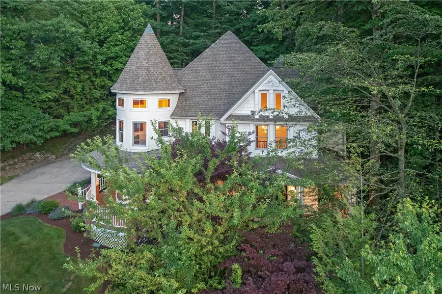 8851 Spring Valley Drive, Broadview Heights, OH 44147 - #2