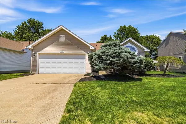 4956 Windsford Circle, North Ridgeville, OH 44039