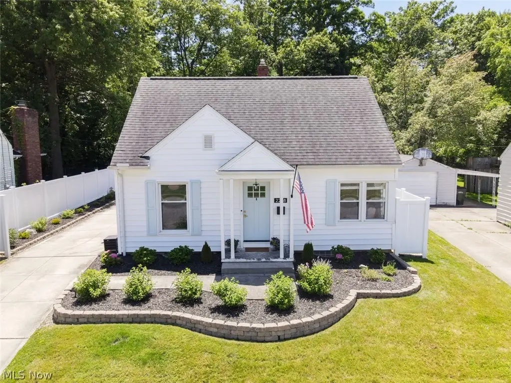 2268 Parkview Drive, Cuyahoga Falls, OH 44223 - #1