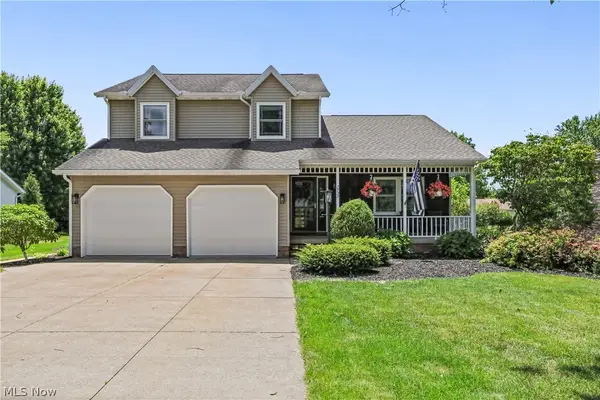 2732 Georgeanna Drive, Green, OH 44685