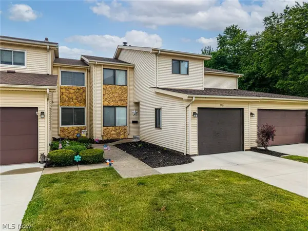 376 Deepwood Drive #376, Wadsworth, OH 44281