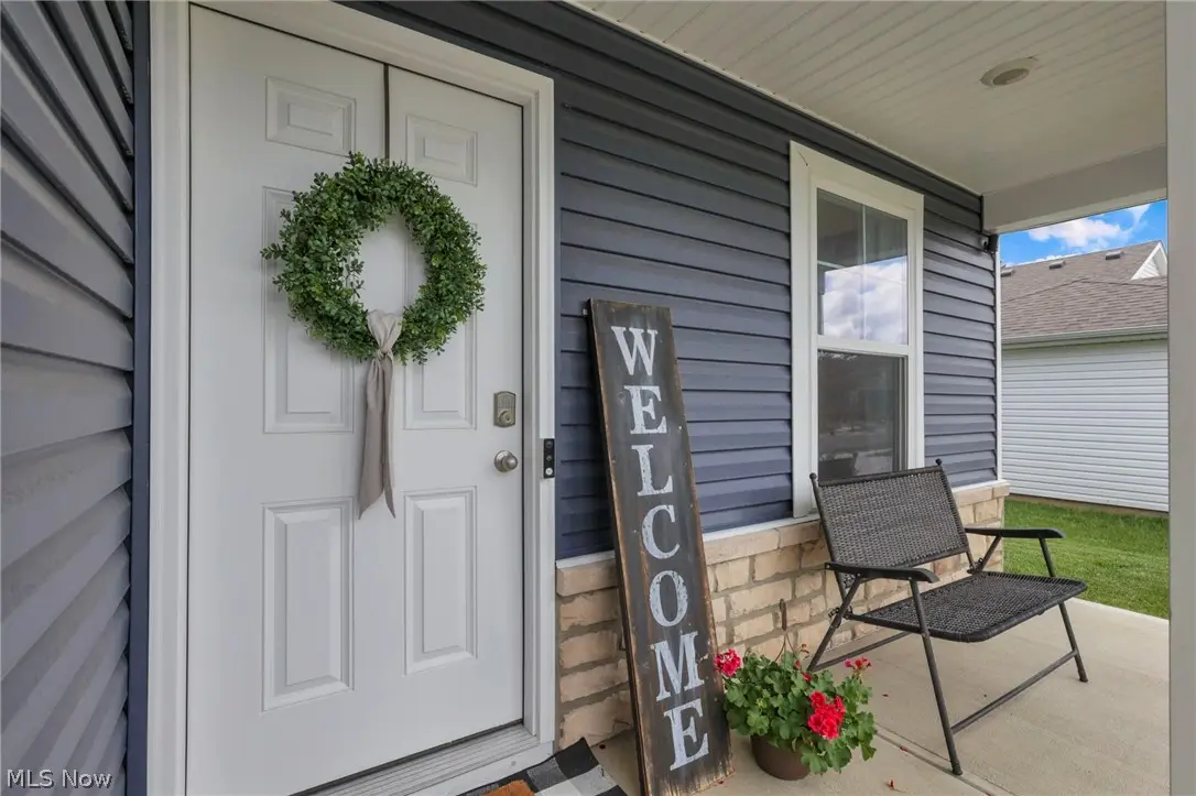 355 W Trinity Way, Newark, OH 43055 - #1