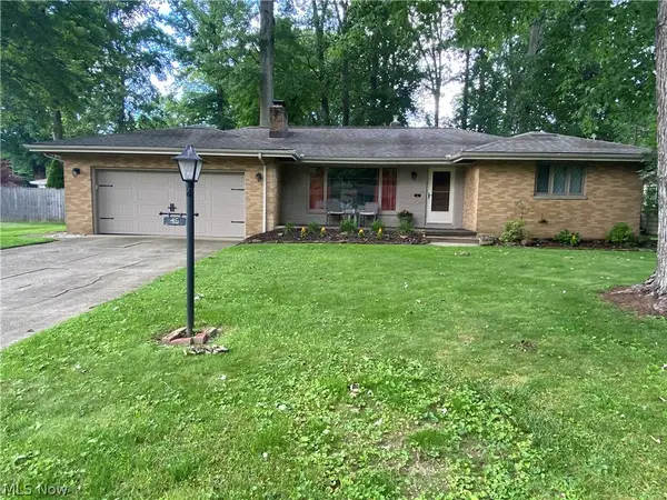 46 Gillian Lane, Youngstown, OH 44511