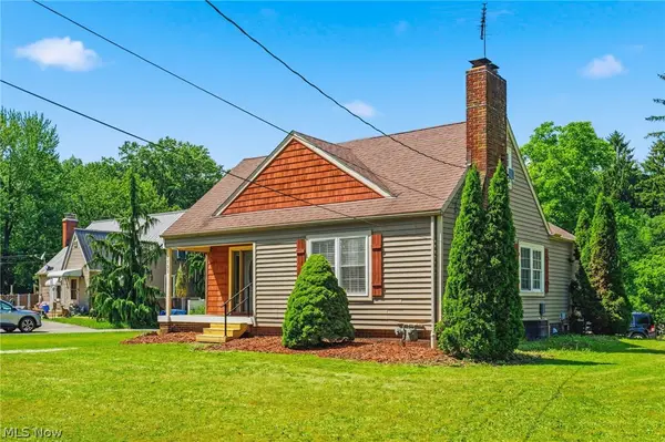1793 E Turkeyfoot Lake Road, Akron, OH 44312
