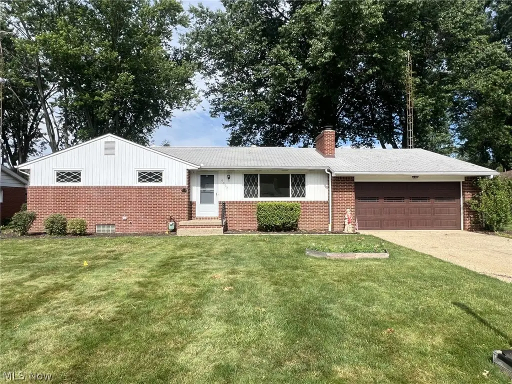 4005 Kingman Nw Avenue, Canton, OH 44709 - #1