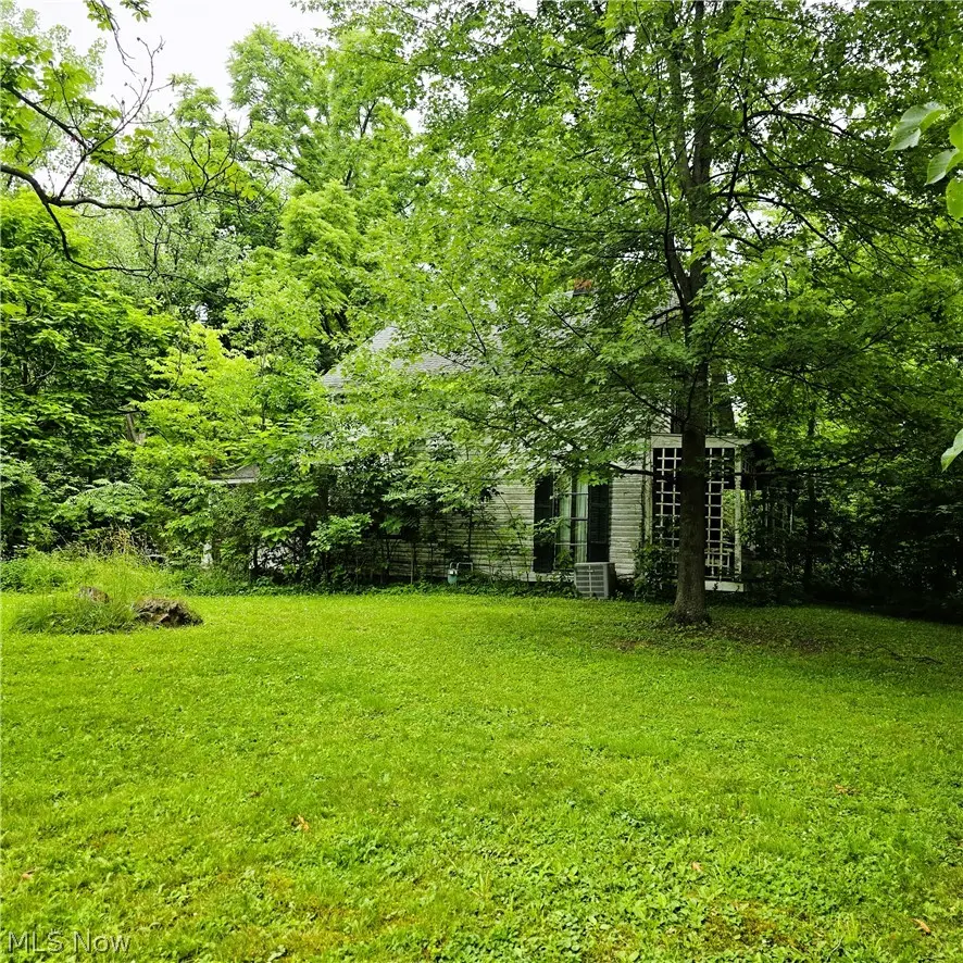 6852 Eastland Road, Middleburg Heights, OH 44130 - #2