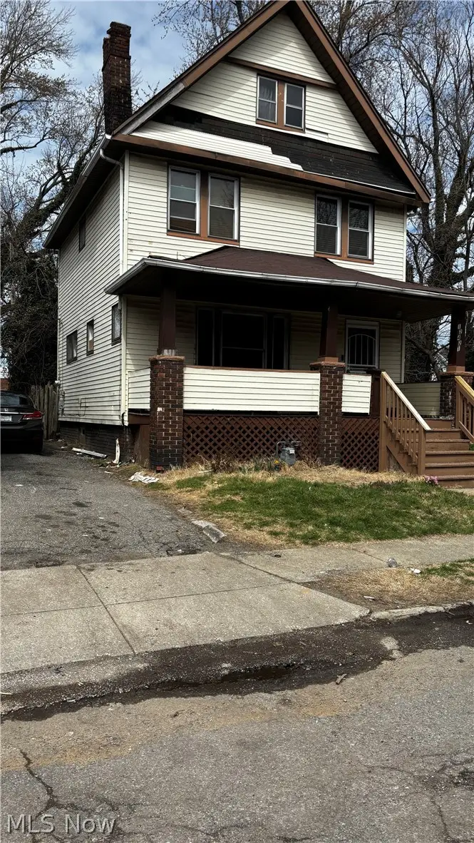 12421 Maple Avenue, Cleveland, OH 44108 - #2