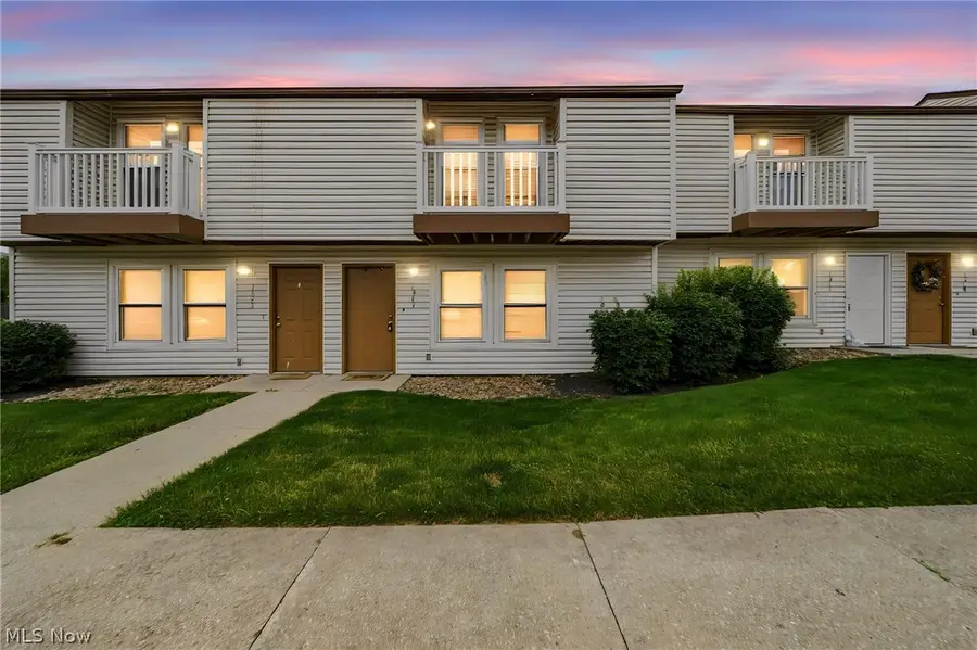 1543 Whitehall Boulevard, Kent, OH 44240 - #2