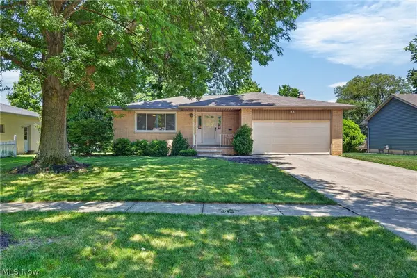 13700 Indian Creek Drive, Middleburg Heights, OH 44130