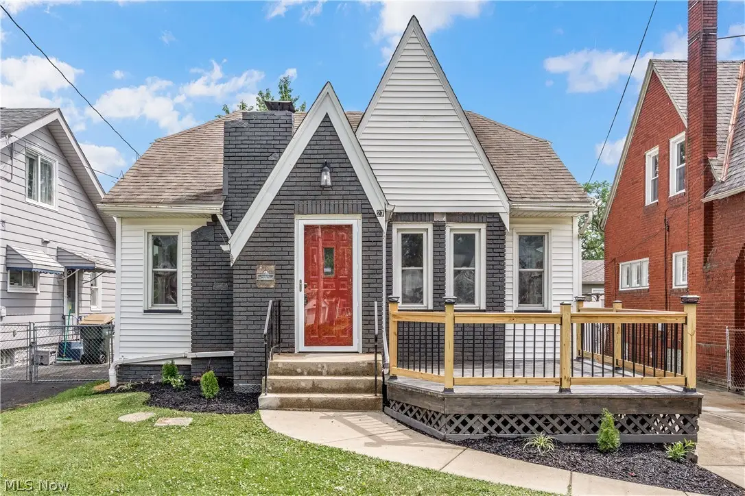 27 Erskine Avenue, Youngstown, OH 44512 - #1