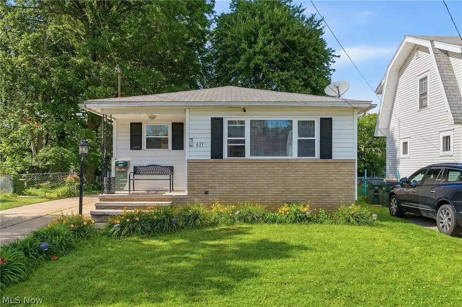 617 Marguerite Avenue, Cuyahoga Falls, OH 44221 - #2