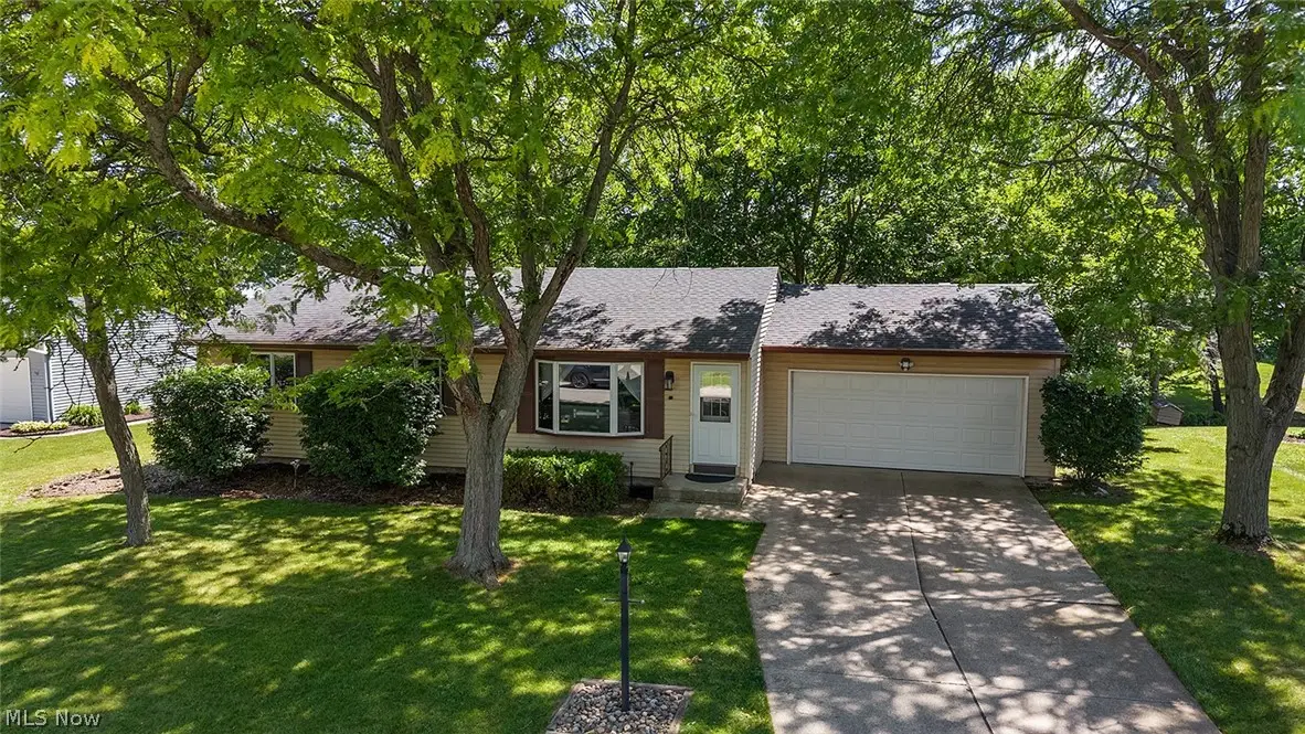 18765 Hearthstone Drive, Strongsville, OH 44136 - #1