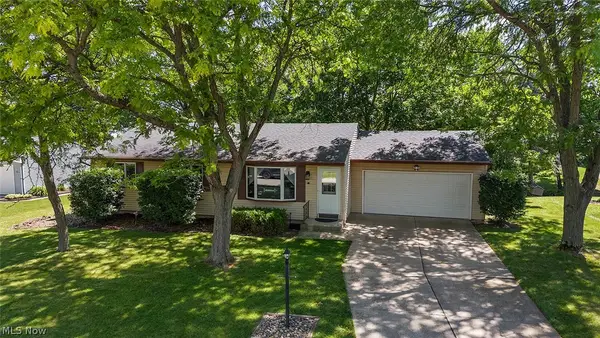 18765 Hearthstone Drive, Strongsville, OH 44136