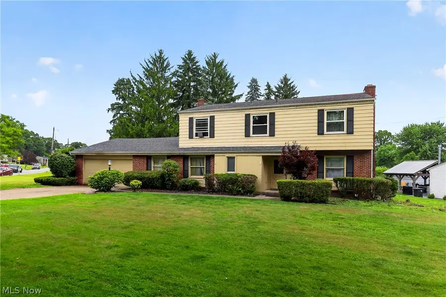 2801 Reeves Ne Road, Warren, OH 44483 - #2
