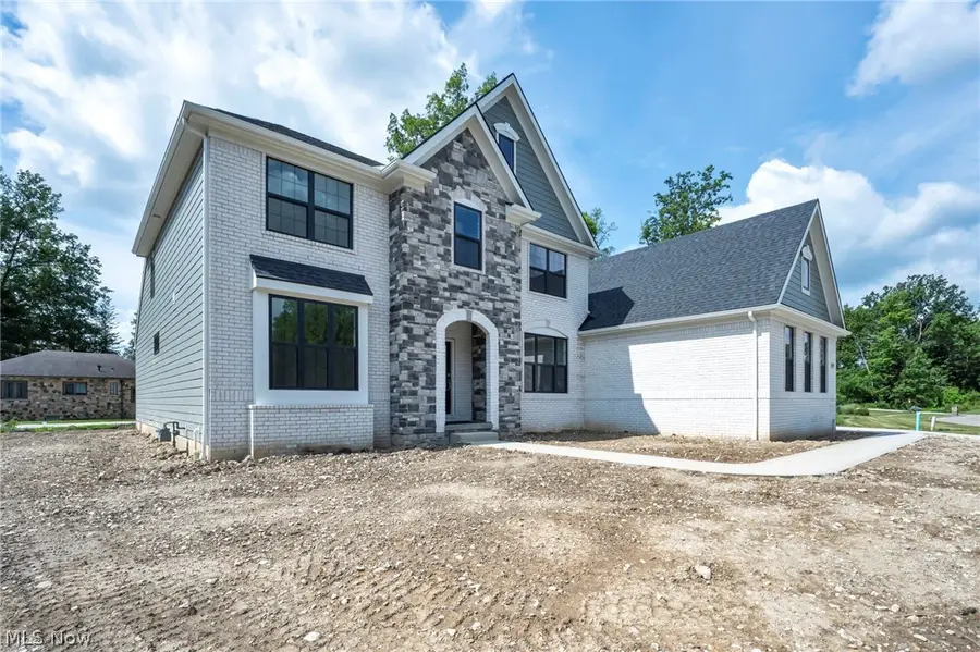 21075 Cedar Creek Drive, Strongsville, OH 44149 - #3
