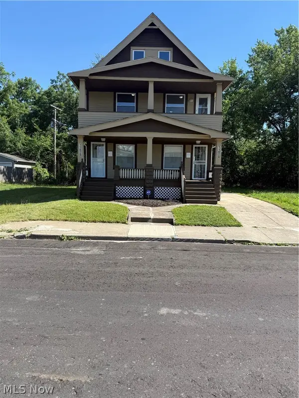 11824 Honeydale Avenue, Cleveland, OH 44120
