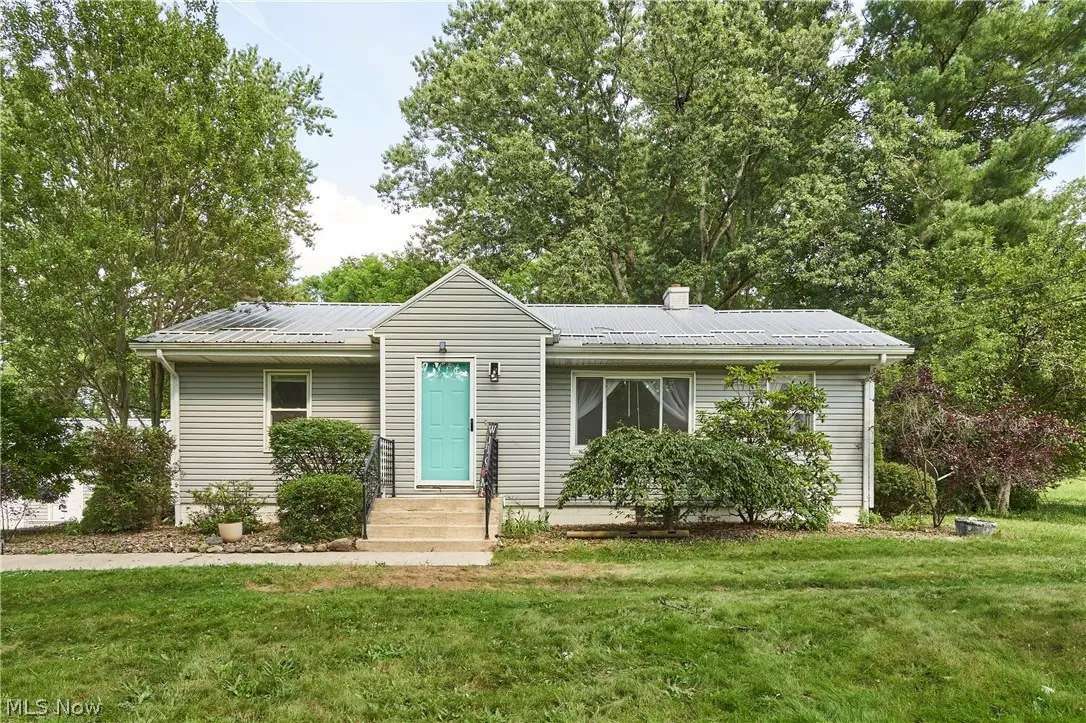 7091 Akron Nw Avenue, New Franklin, OH 44614 - #1