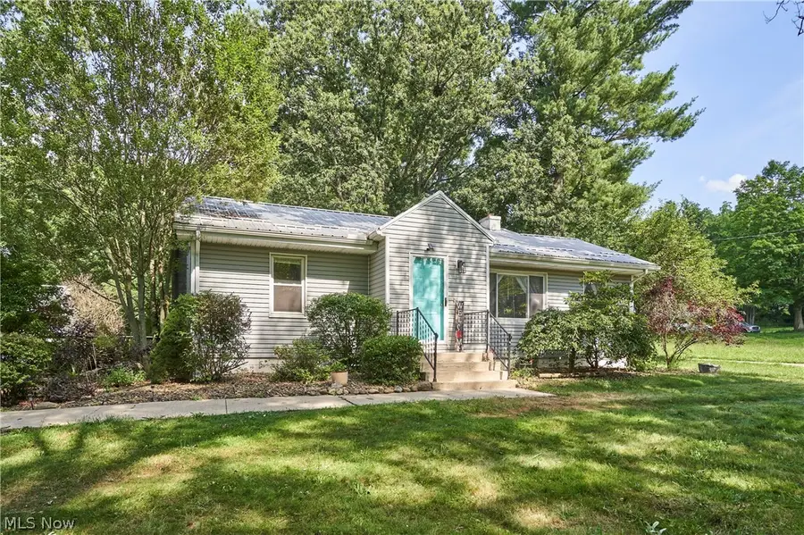 7091 Akron Nw Avenue, New Franklin, OH 44614 - #2