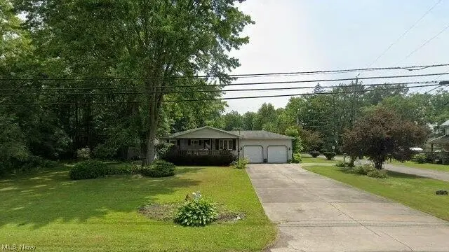 495 S Leavitt Road, Leavittsburg, OH 44430 - #1