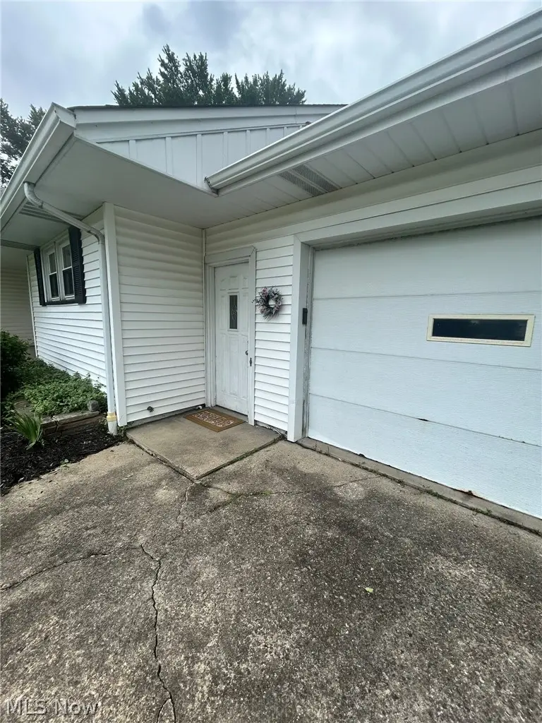 2569 Johnnycake Se Road, Warren, OH 44484 - #2