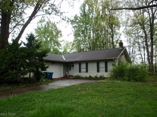 8454 Glenbrook Drive, Olmsted Falls, OH 44138 - #1