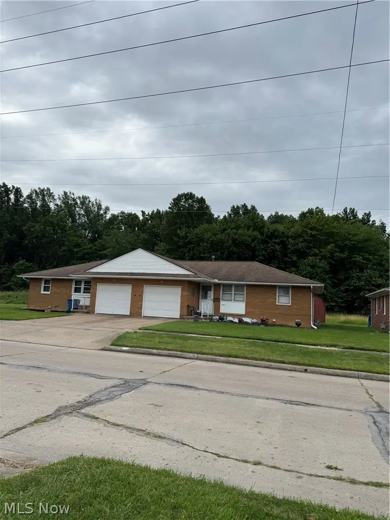 605 W 36th Street, Lorain, OH 44052 - #3
